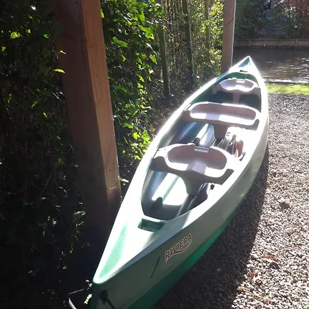 Feriehus Suus, Inclusief Jacuzzi, Kano En Kajak Zuid-Scharwoude