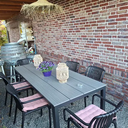 Suus, Inclusief Jacuzzi, Kano En Kajak Feriehus Zuid-Scharwoude